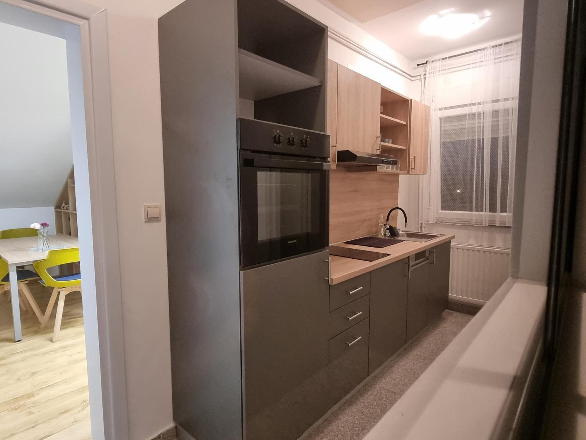 Kfn Concept One * Zagabria